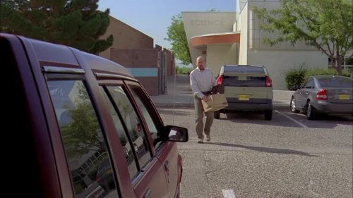 Still frame 28 from Breaking Bad Season 3 Episode 4