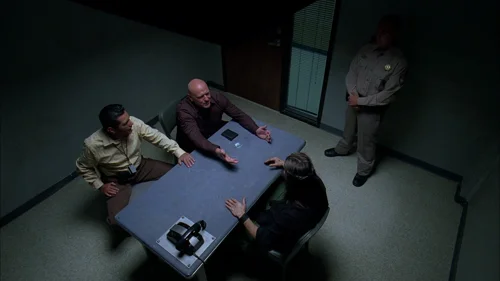 Still frame 39 from Breaking Bad Season 3 Episode 4