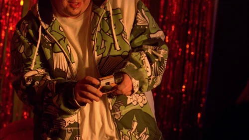 Still frame 5 from Breaking Bad Season 3 Episode 5
