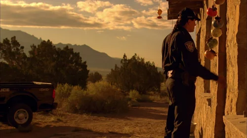 Still frame 3 from Breaking Bad Season 3 Episode 6
