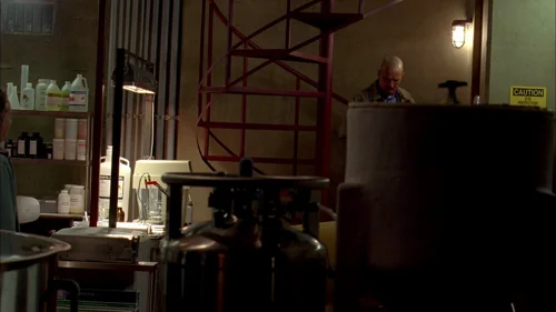 Still frame 32 from Breaking Bad Season 3 Episode 6