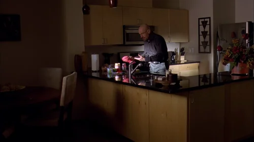 Still frame 35 from Breaking Bad Season 3 Episode 7