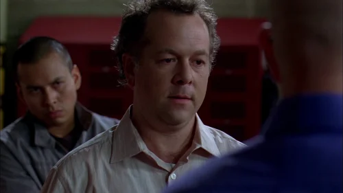 Still frame 11 from Breaking Bad Season 3 Episode 8