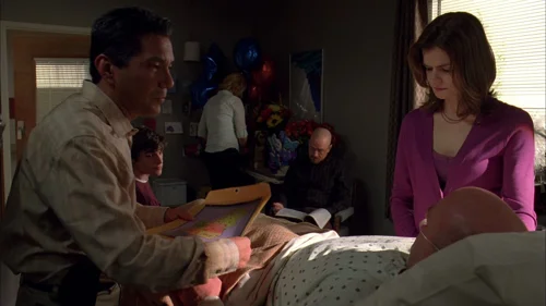 Still frame 10 from Breaking Bad Season 3 Episode 9