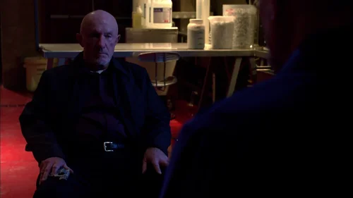 Still frame 9 from Breaking Bad Season 4 Episode 1