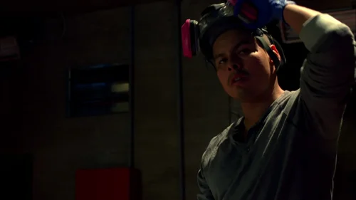 Still frame 22 from Breaking Bad Season 4 Episode 1