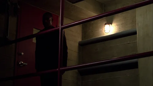Still frame 37 from Breaking Bad Season 4 Episode 1