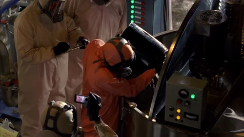 Still frame 32 from Breaking Bad Season 4 Episode 10