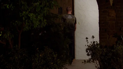 Still frame 57 from Breaking Bad Season 4 Episode 11