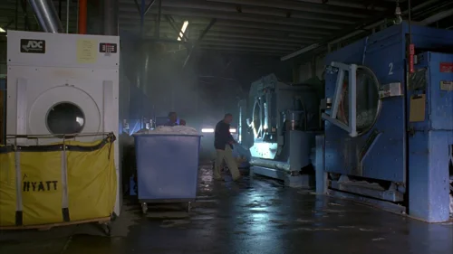 Still frame 12 from Breaking Bad Season 4 Episode 12