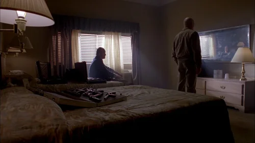 Still frame 5 from Breaking Bad Season 4 Episode 2