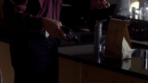 Still frame 20 from Breaking Bad Season 4 Episode 2