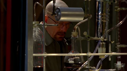 Still frame 27 from Breaking Bad Season 4 Episode 2