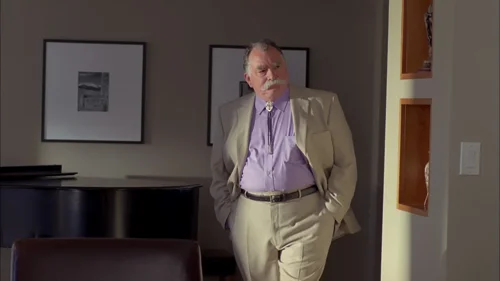 Still frame 9 from Breaking Bad Season 4 Episode 3