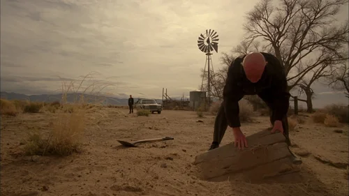 Still frame 19 from Breaking Bad Season 4 Episode 5