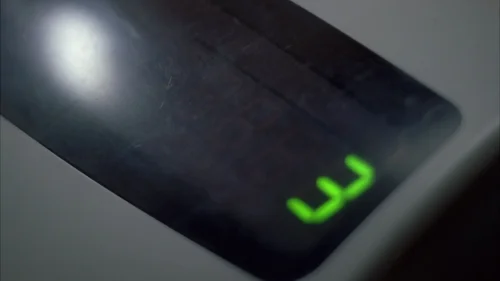 Still frame 32 from Breaking Bad Season 4 Episode 9