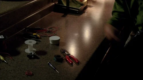 Still frame 10 from Breaking Bad Season 5 Episode 1