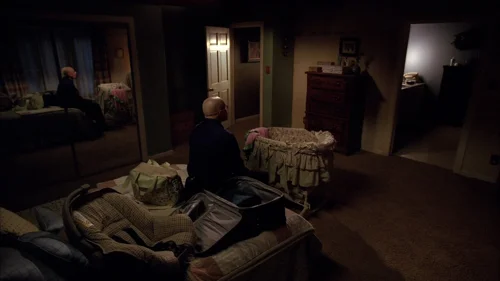 Still frame 17 from Breaking Bad Season 5 Episode 1