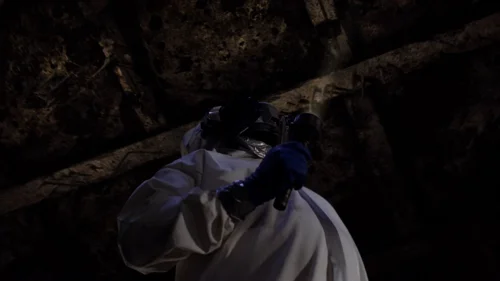 Still frame 20 from Breaking Bad Season 5 Episode 1