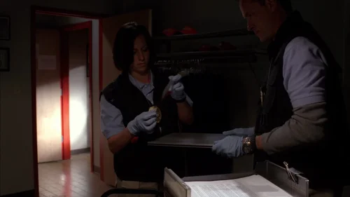 Still frame 31 from Breaking Bad Season 5 Episode 1