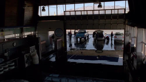 Still frame 43 from Breaking Bad Season 5 Episode 1
