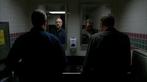 Still frame 3 from Breaking Bad Season 5 Episode 1