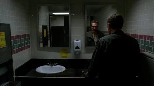 Still frame 4 from Breaking Bad Season 5 Episode 1