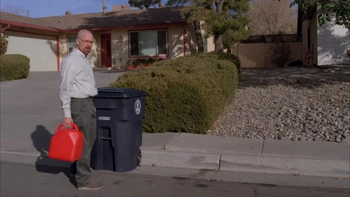 Still frame 11 from Breaking Bad Season 5 Episode 12