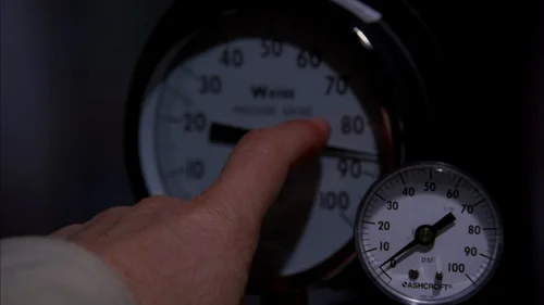 Still frame 104 from Breaking Bad Season 5 Episode 16