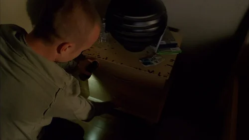Still frame 13 from Breaking Bad Season 5 Episode 2