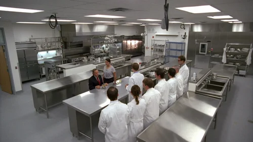 Still frame 4 from Breaking Bad Season 5 Episode 2