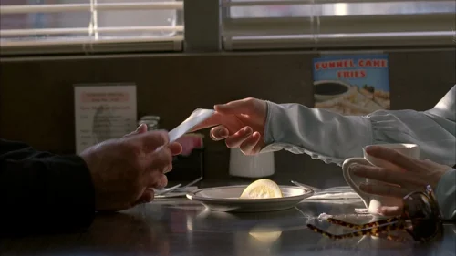 Still frame 39 from Breaking Bad Season 5 Episode 2