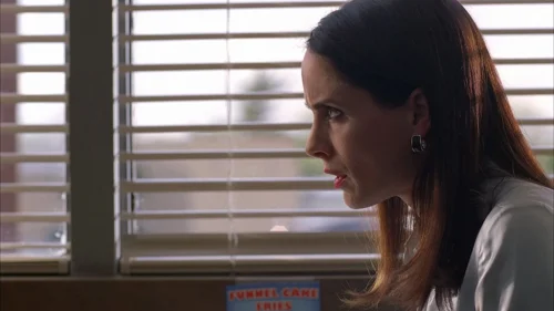 Still frame 40 from Breaking Bad Season 5 Episode 2