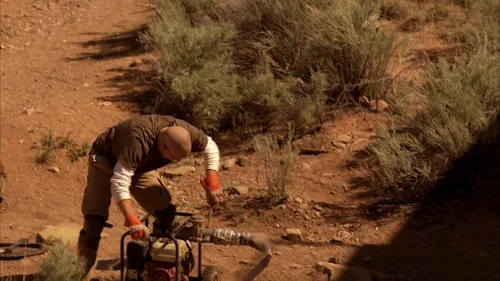 Still frame 84 from Breaking Bad Season 5 Episode 5