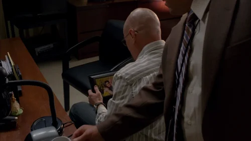 Still frame 12 from Breaking Bad Season 5 Episode 5