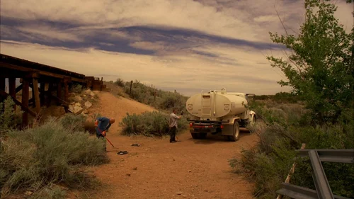 Still frame 54 from Breaking Bad Season 5 Episode 5