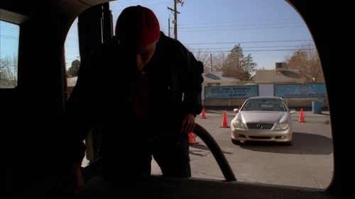 Still frame 16 from Breaking Bad Season 5 Episode 9