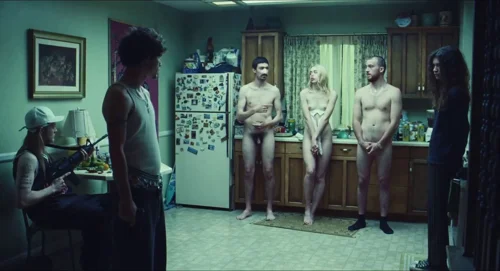 Still frame 32 from Euphoria Season 2 Episode 1