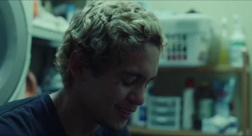Still frame 64 from Euphoria Season 2 Episode 1