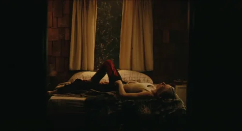 Still frame 10 from Euphoria Season 2 Episode 4