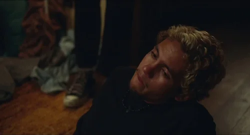 Still frame 28 from Euphoria Season 2 Episode 4