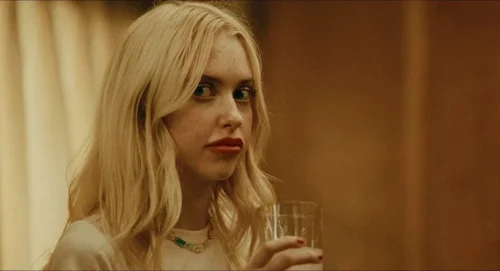 Still frame 1 from Euphoria Season 2 Episode 8