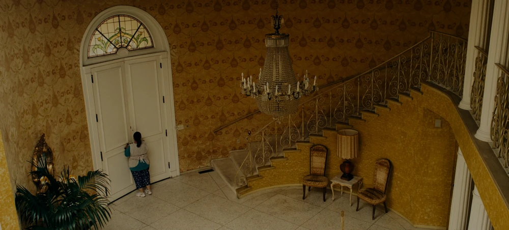 Still frame 83 from Euphoria Season 3 Episode 2