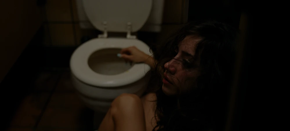 Still frame 101 from Euphoria Season 3 Episode 2