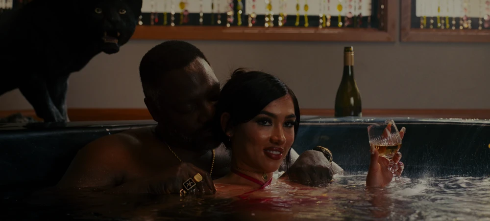 Still frame 103 from Euphoria Season 3 Episode 2