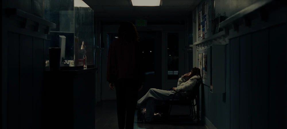 Still frame 124 from Euphoria Season 3 Episode 2