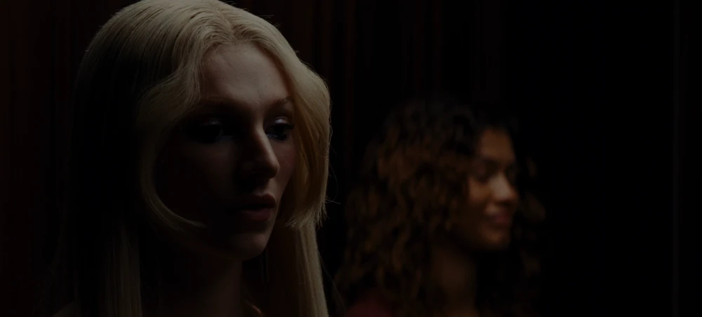 Still frame 138 from Euphoria Season 3 Episode 2
