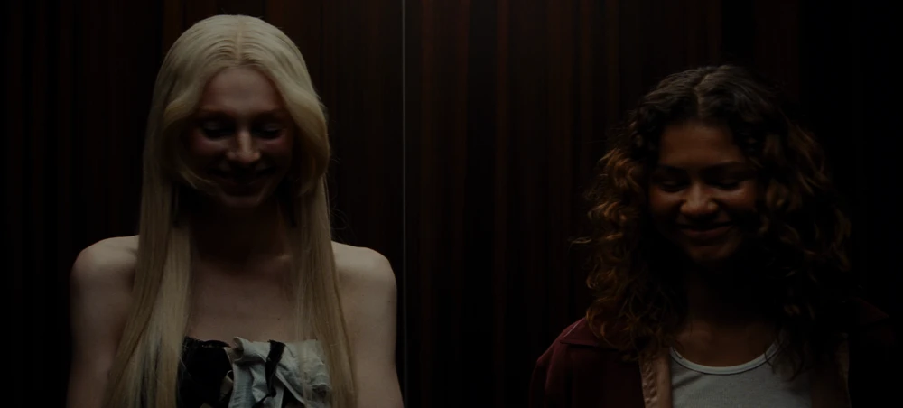Still frame 139 from Euphoria Season 3 Episode 2