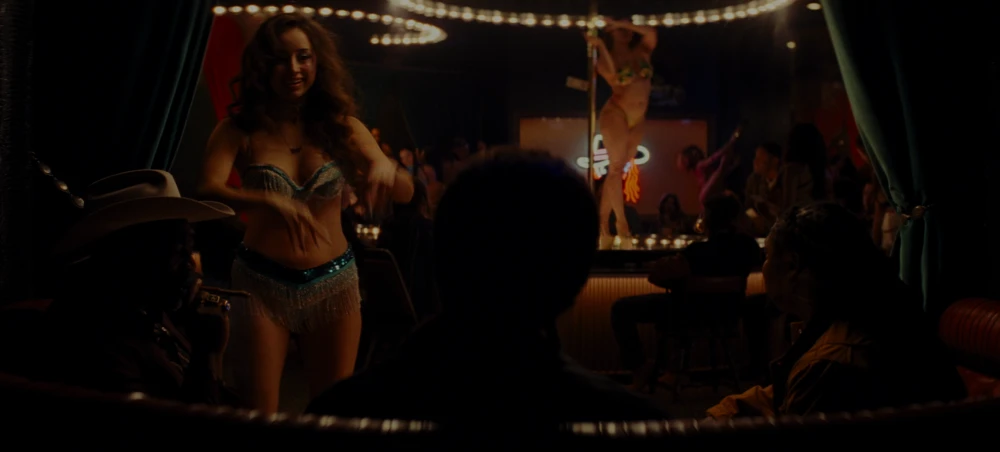 Still frame 54 from Euphoria Season 3 Episode 2