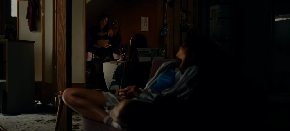 Still frame 64 from Euphoria Season 3 Episode 2